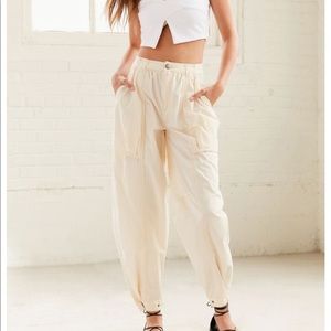 BDG Yellow Debbie Utility Parachute Pants Size 6